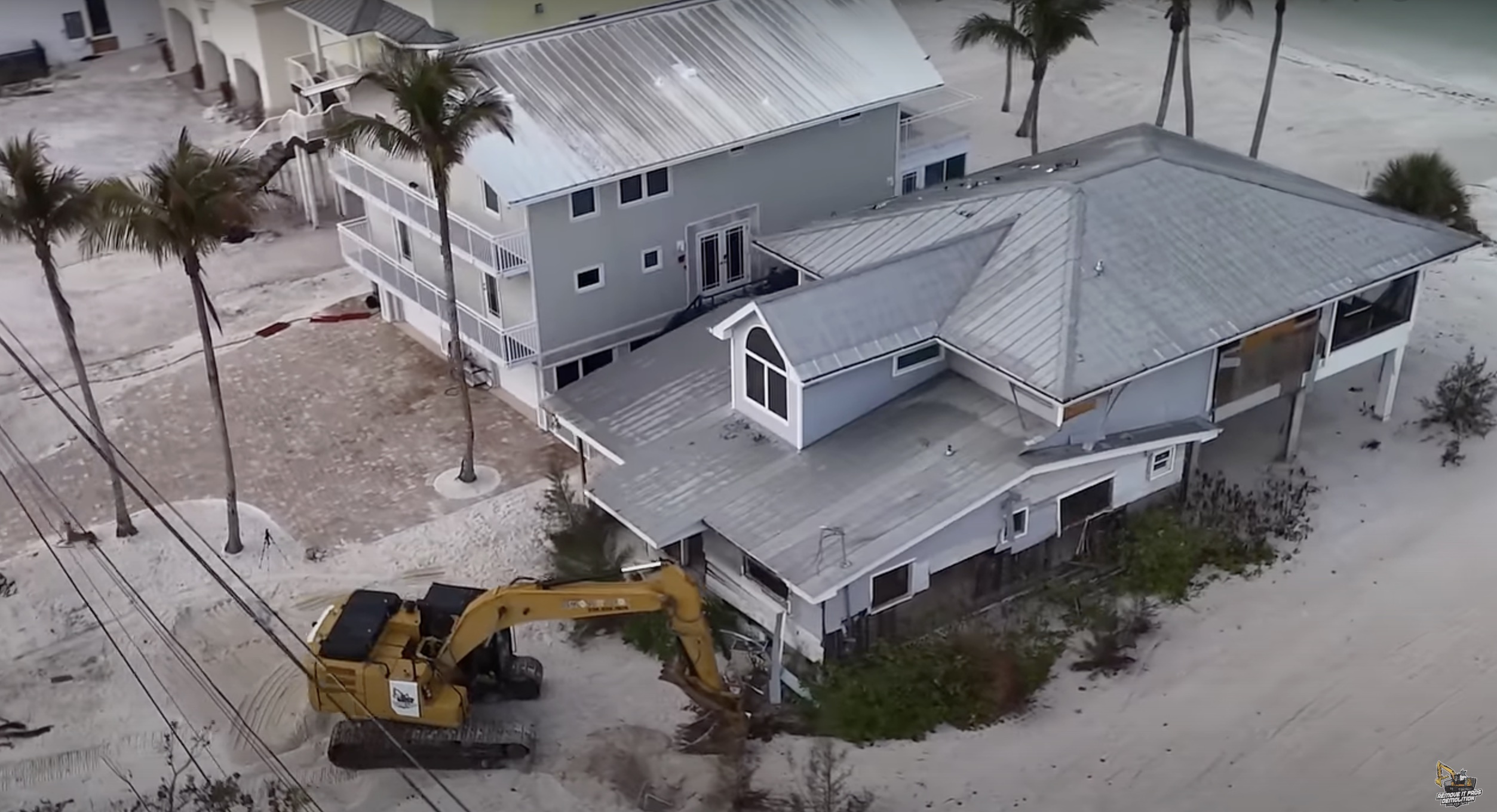 How Building Demolition Opens Doors for New Construction in Siesta Key, FL